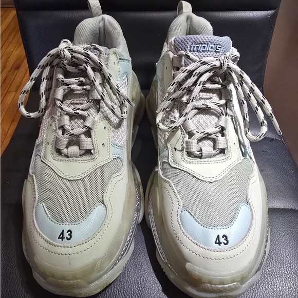 Balenciaga Triple S Gray and Cream Men's Shoes - Picture 1 of 6